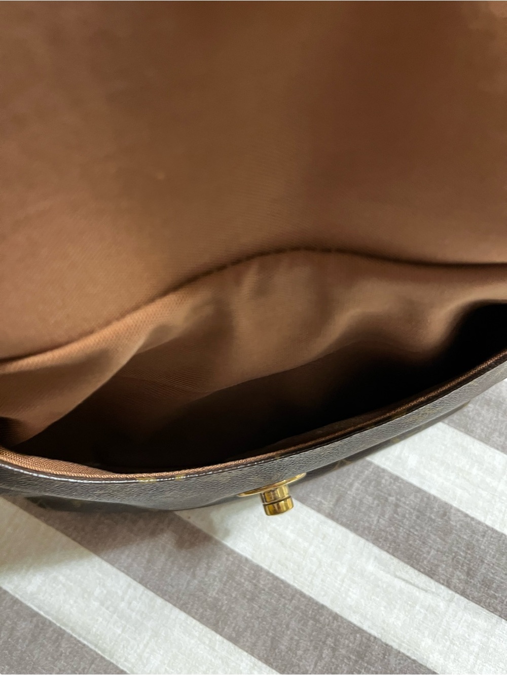 Louis Vuitton Monogram Tulum PM - Picture 9 of 14